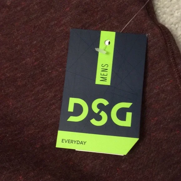 NWT DSG Fleece Hoody - Picture 2 of 4